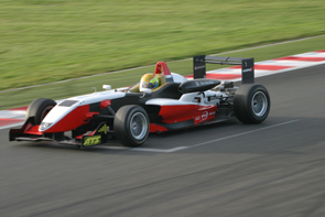 egtzf3eurotestartgp F3 Euro Series- Hartley con Carlin, Gutierrez con ART