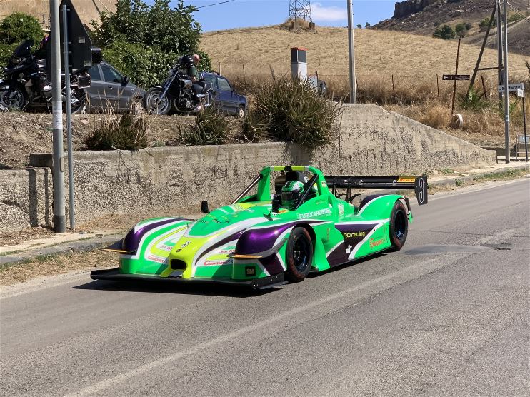 Partenza e prototipi alla Coppa Nissena su strada montana