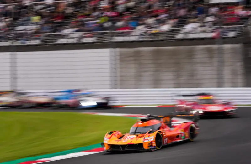Genesis Magma Racing GMR-001 in pista al Circuit de Barcelona-Catalunya - foto 6