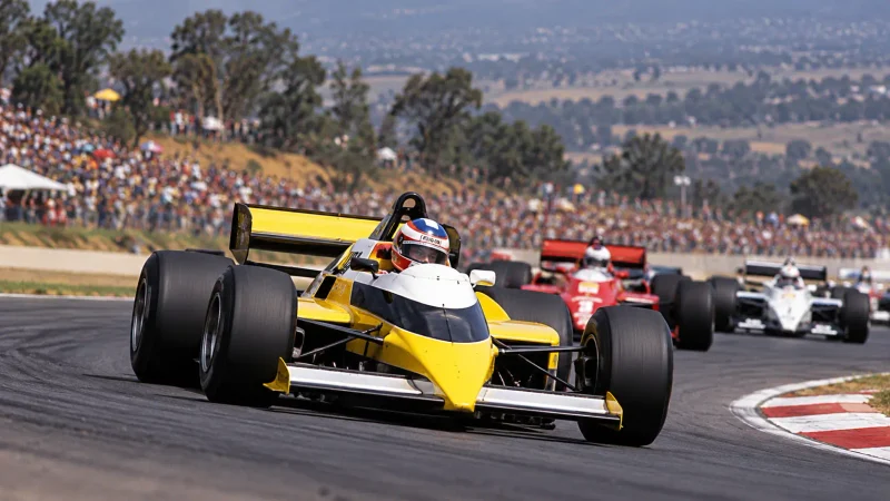 Alain Prost vincitore del Gran Premio del Sudafrica 1982 a Kyalami