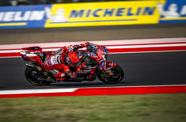 Mandalika: Márquez rimonta e chiude sesto, Bagnaia out dopo la caduta al sesto giro