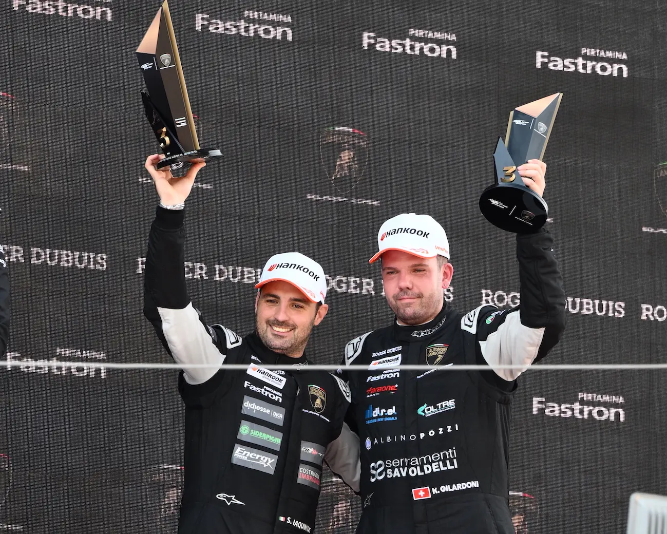 Simone Iaquinta accanto alla Lamborghini Huracán ST Evo2 nel paddock di Monza