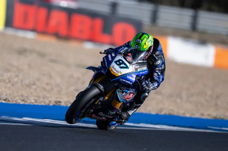 WorldSBK Estoril: Gardner guadagna un punto, Manzi fuori per caduta
